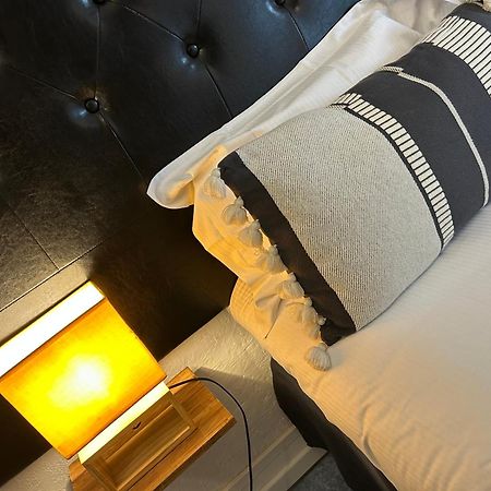 Hotel De La Mer 르발카레스 외부 사진