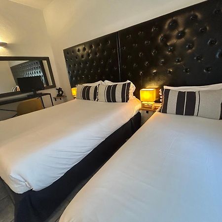 Hotel De La Mer 르발카레스 외부 사진