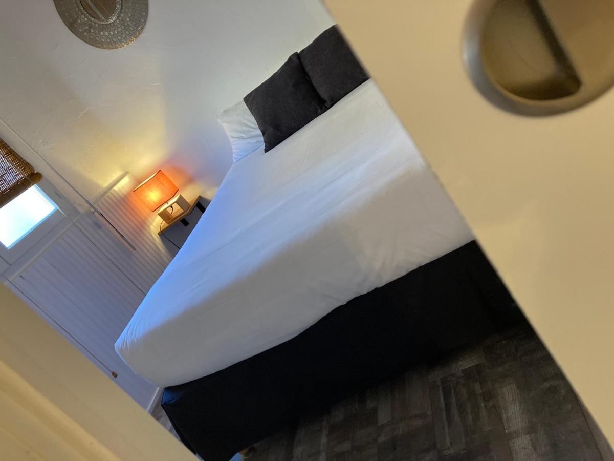 Hotel De La Mer 르발카레스 외부 사진