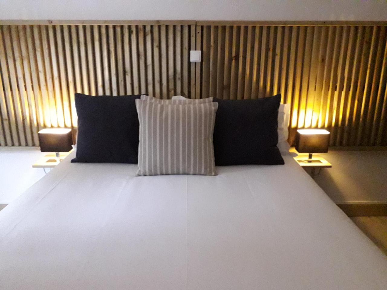 Hotel De La Mer 르발카레스 외부 사진